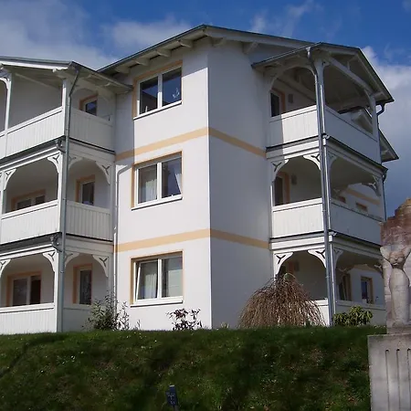 Fernsicht Apt. 12 *